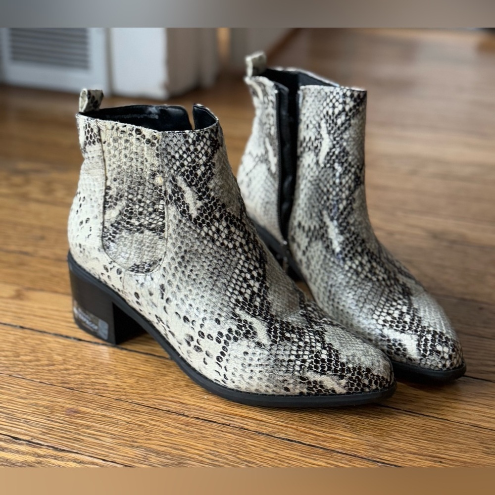 Blondo Elvina Waterproof Boots - Size 8.5